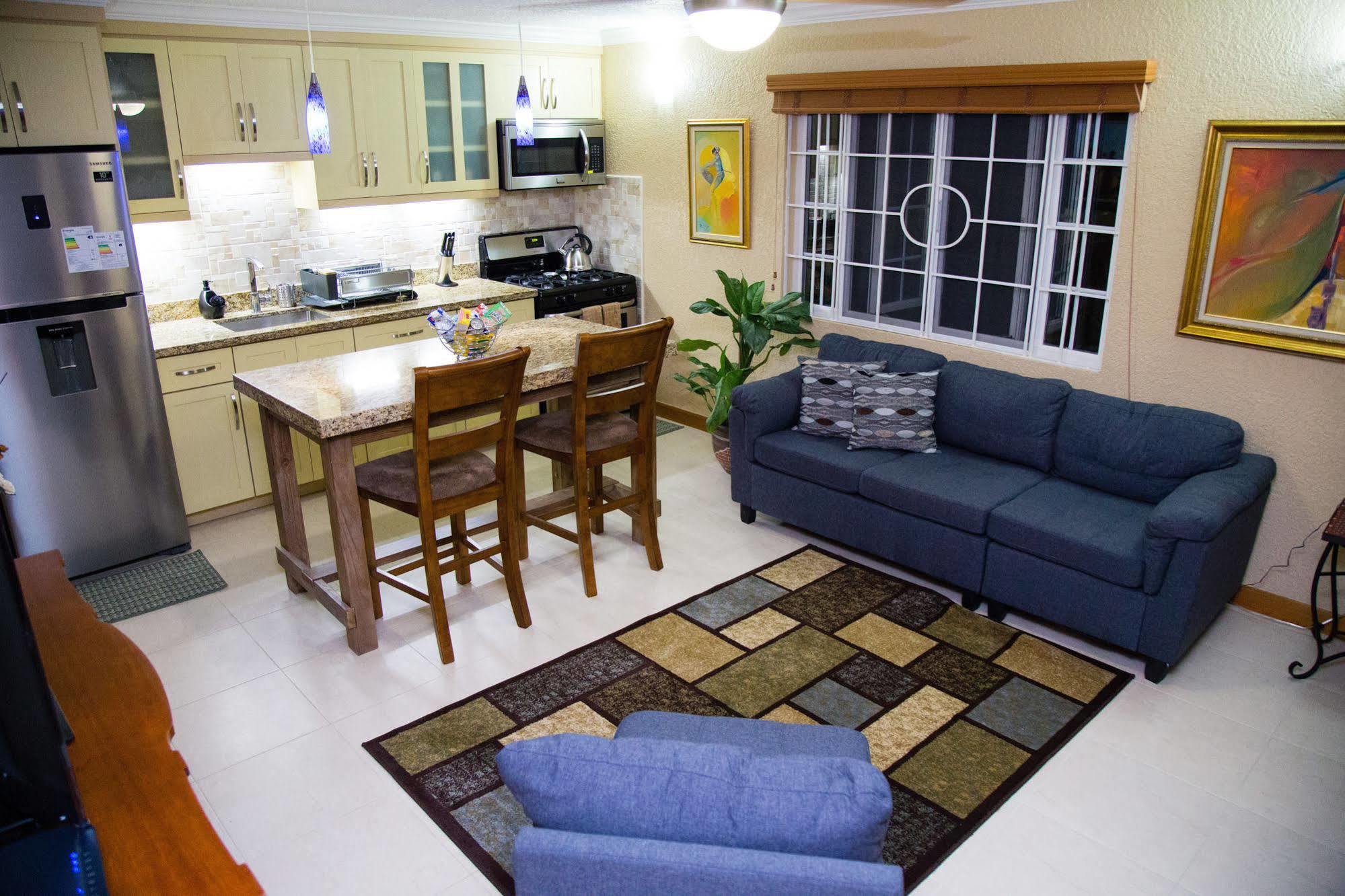 The Cabin At Long Mountain Country Club 킹스톤 외부 사진