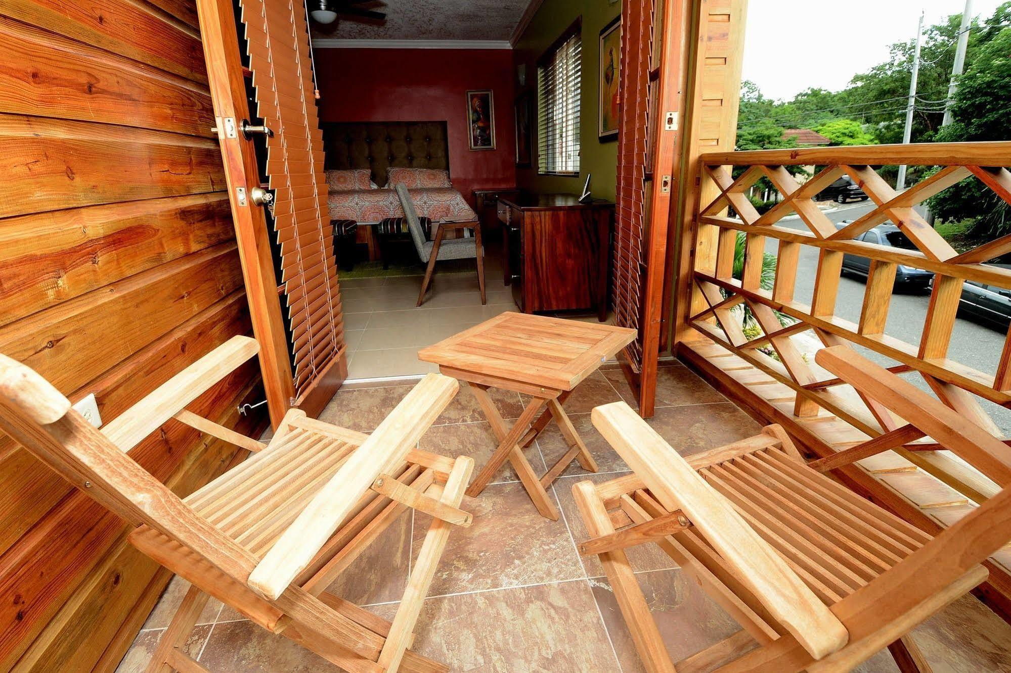 The Cabin At Long Mountain Country Club 킹스톤 외부 사진