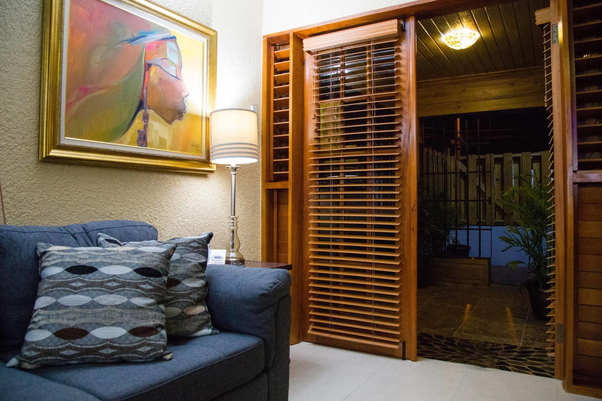 The Cabin At Long Mountain Country Club 킹스톤 외부 사진